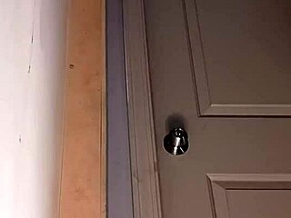 Amateur black MILF gets filled with cum in Texas