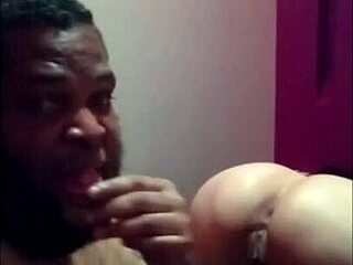 Big black booty gets a bubble ass blowjob
