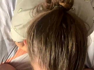 Amateur teen gets pounded from behind in homemade video