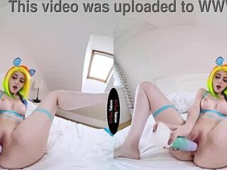 Get inspired by Sia's taboo masturbation