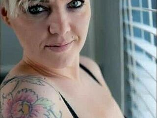 Fica's hairy pussy gets some love in this erotic slideshow
