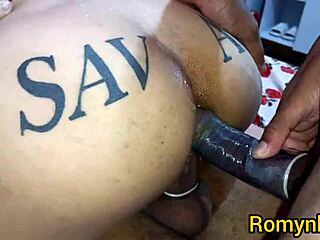 Amateur gay couple films themselves having a DP in their bedroom
