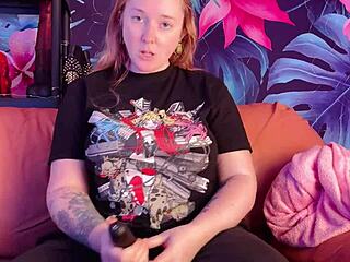 Curvy MILF unpacks Lovense Domi 2 wand vibrator