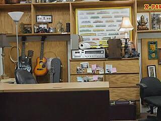 Amateur woman gets caught having sex at the pawnshop in hidden camera footage