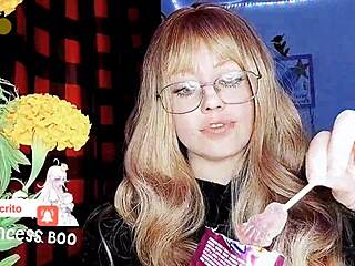 Wild foot fetishist gets her fix with a lollipop