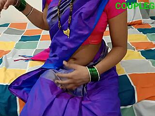 Stunning Indian housewife Divya Bhabhi's gorgeous appearance