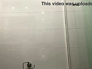Amateur exhibitionist pisses in public at shopping mall