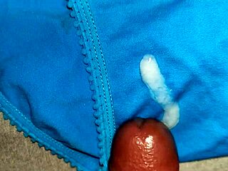 Corrida's intimate encounter with used blue panties