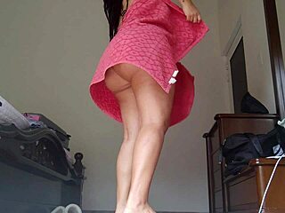 Beautiful Latina in a bath with a hidden camera