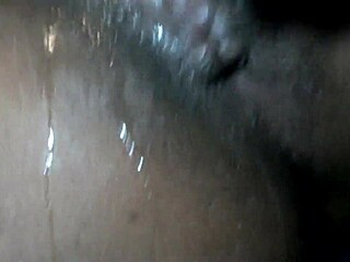 See it flow: Nasty amateur solo scene with a freak thot