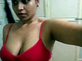 Squirt scene with big tits homemade brunette gets horny