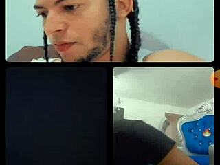 Live nude show of a teta on Instagram