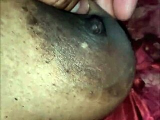 Big tits homemade brunette gets puffy nipples licked by a lucky muff diver