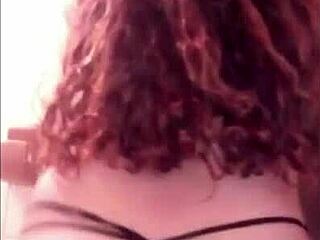 Hot wife showing her ass shaking skills