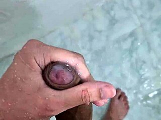Solo BBW sensual bath with sensual climax