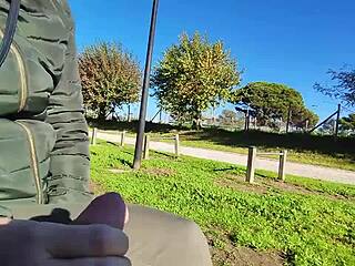 Public park stroll turns into risky amateur sex session
