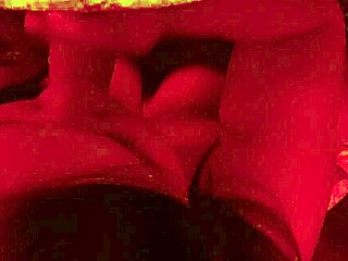 Big beautiful woman gives great blow job and facial