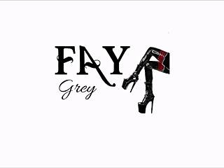 Femdom roleplay with a sissy slave in Faygrey's game