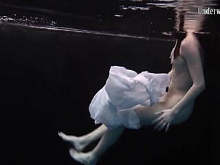 Andrejka’s amazing underwater scenes in a shower or a bath
