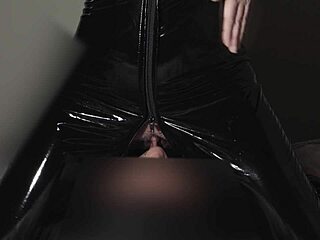 Beautiful MILF gets face sitting and pussy fucking in a very erotic scene