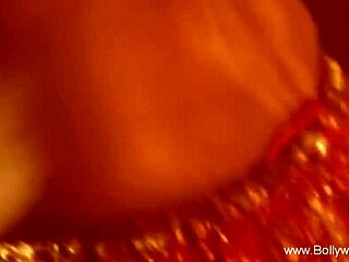 A sexy belly dancer from the East makes us want to have fun