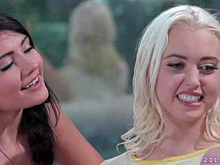 Adria Rae and friends have a steamy 3some