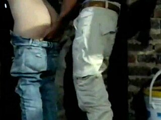 Hot Colombian babe gets her ass licked by friend