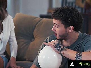 Sloppy cunny lover gets drilled in hardcore group action