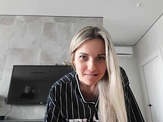 Big cock accidently gets a lot of action from step sister