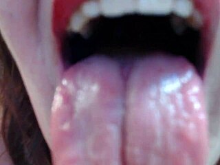 Mature beauty's roleplay with real estate agent and tits