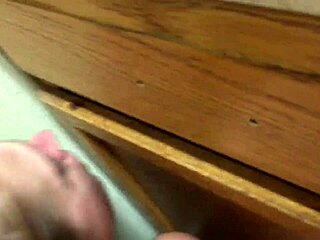 Boss man screwed skinny bitch in breakroom on food