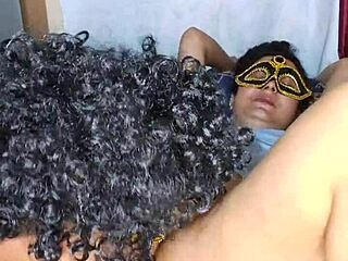 Desi Alisha Bhabhi got her pussy eaten, showing love for foot fetish
