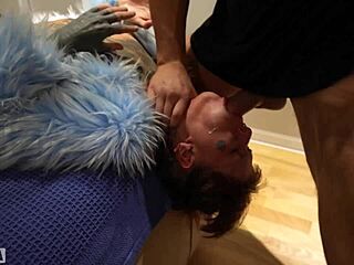 Stepsister smoked knowing stepbrother would catch her
