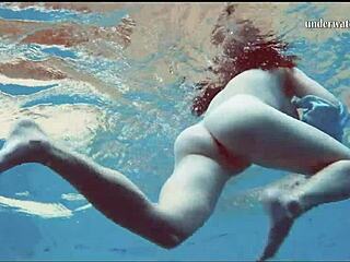 Juicy tits of a seductive girl Piyavka chehova in water