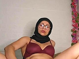 Babe Mia Niqab jumped on a 12-inch dildo, emulating BBC intensity